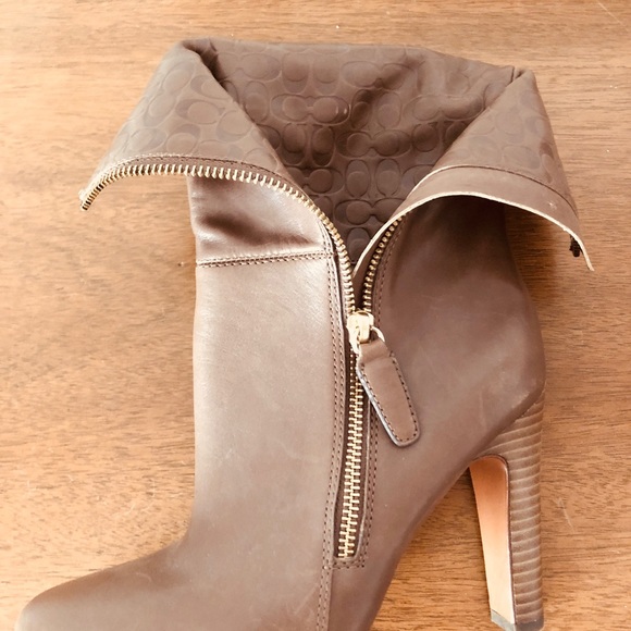 Coach ankle boots with Embroidered Logo - Picture 3 of 7